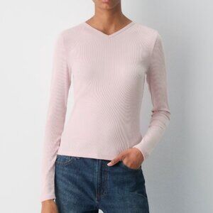 NWOT Aritzia Homestretch Rib High V-Neck Longsleeve in WHITE